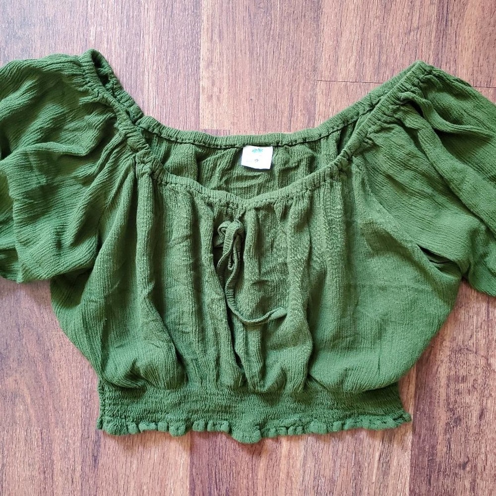 ISLAND PLANET OLIVER GREEN CROP TOP SHIRT